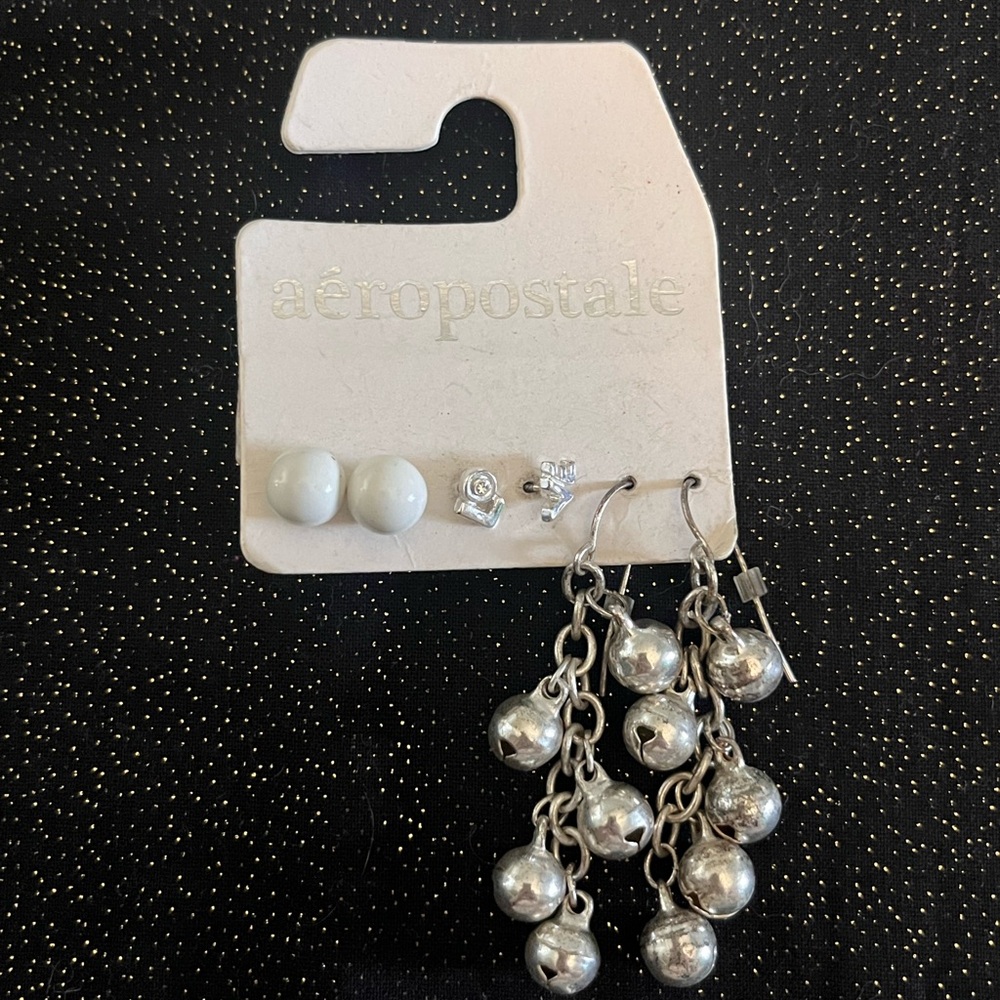 Aeropostale Silver Earrings Set
